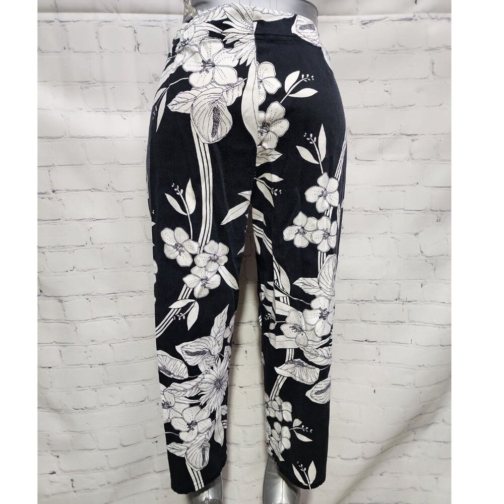 Liz Claiborne Michaela floral capris